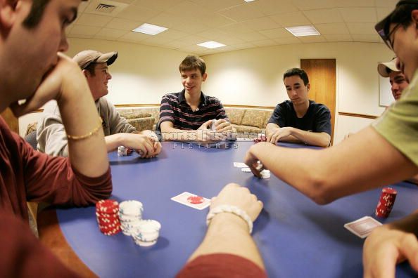 usa poker teen mobile photo.jpg