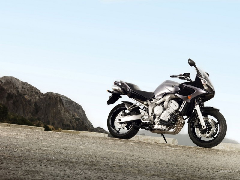 Yamaha_FZ6_Fazer_2007_06_1024x768.jpg